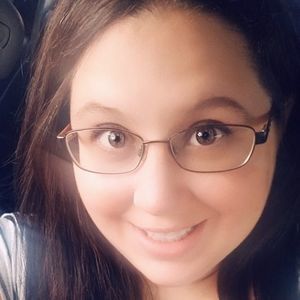 Meet your Posher, Kelli